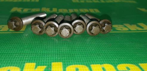 Болт Volkswagen Passat 3B3 AZM Болт Volkswagen Passat 3B3 AZM