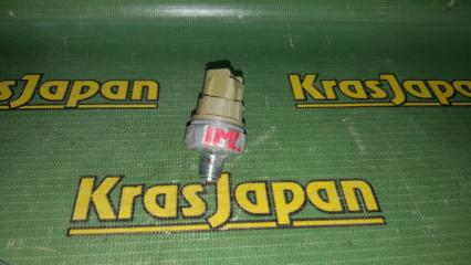 Запчасть датчик давления масла Toyota Harrier 2002