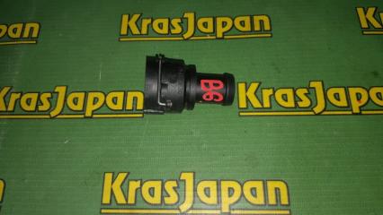 Фланец системы охлаждения Volkswagen Passat