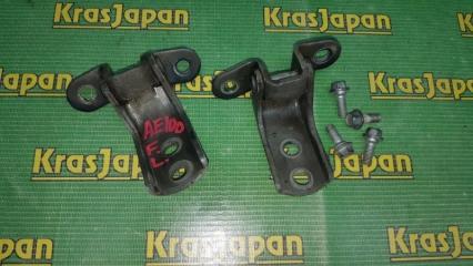 Петля двери передняя левая Toyota Sprinter 1994