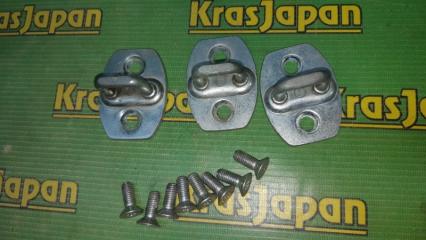 Петля замка двери Toyota Corolla Fielder 2009