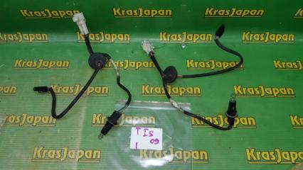 Разъем фары Toyota Isis 2011