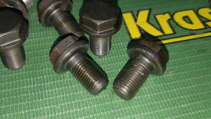 Запчасть болт маховика Nissan Teana 2003