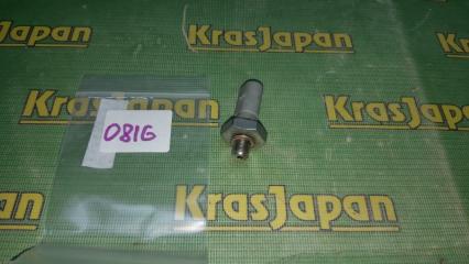 Запчасть датчик давления масла Volkswagen Passat