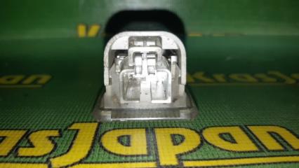 Плафон подсветки багажника Prius 2010 ZVW30 2ZR-FAE