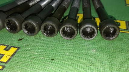 Болт головки блока цилиндров Mira 2010 L275S KF-VE