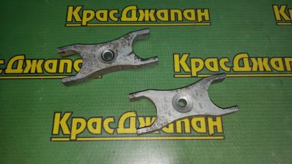 Запчасть крепление форсунки Volkswagen Passat CC 2014