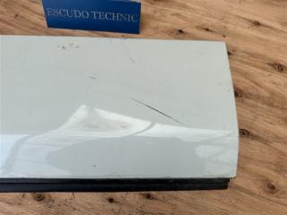 Молдинг на дверь правый задний SUZUKI ESCUDO TDA4W J24B 77580-65810 4 ракурс