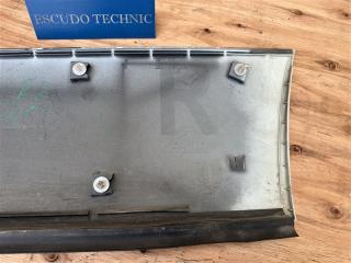 Молдинг на дверь правый задний SUZUKI ESCUDO TDA4W J24B 77580-65810 5 ракурс
