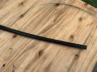 Уплотнение двери заднее SUZUKI ESCUDO TDA4W J24B 84661-65J00-000 2 ракурс Уплотнение двери заднее SUZUKI ESCUDO TDA4W J24B 84661-65J00-000 2 ракурс