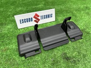 Крышка петли сиденья SUZUKI ESCUDO 2007