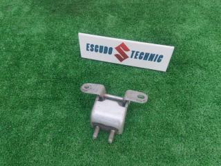 Петля дверная задняя правая SUZUKI ESCUDO 2007