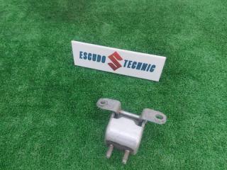 Петля дверная задняя правая SUZUKI ESCUDO 2007