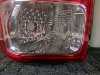Стоп-сигнал левый SUZUKI ESCUDO TD54W J20A 35670-65J21-000 2 ракурс