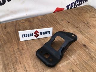 Крепление продольного рычага заднее правое SUZUKI ESCUDO 2009