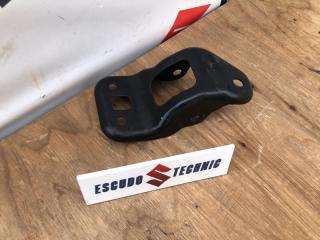 Крепление продольного рычага заднее правое SUZUKI ESCUDO 2009