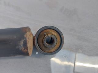Амортизатор задний SUZUKI ESCUDO TDA4W J24B 41700-65J01-000 3 ракурс