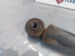 Амортизатор задний SUZUKI ESCUDO TDA4W J24B 41700-65J01-000 2 ракурс