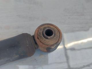 Амортизатор задний SUZUKI ESCUDO TDA4W J24B 41700-65J01-000 3 ракурс