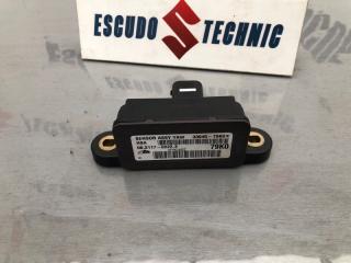 Датчик ускорения (Курсовой устойчивости) SUZUKI ESCUDO 2009 контрактная Датчик ускорения (Курсовой устойчивости) SUZUKI ESCUDO 2009