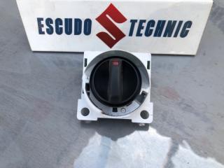 Кнопка включения 4WD SUZUKI ESCUDO 2007