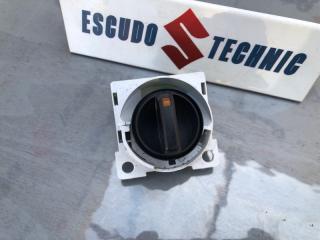 Кнопка включения 4WD SUZUKI ESCUDO 2007