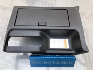 Подстаканник SUZUKI ESCUDO 2005