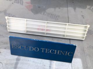 Крышка салонного фильтра SUZUKI ESCUDO 2005 контрактная Крышка салонного фильтра SUZUKI ESCUDO 2005