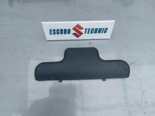 Накладка на крепление сидения SUZUKI ESCUDO 2005 контрактная Накладка на крепление сидения SUZUKI ESCUDO 2005