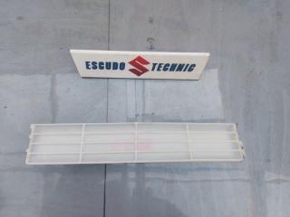 Крышка салонного фильтра SUZUKI ESCUDO 2010 контрактная Крышка салонного фильтра SUZUKI ESCUDO 2010