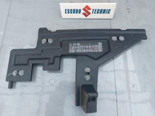 Консоль торпеды SUZUKI ESCUDO 2006