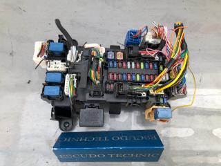 Блок предохранителей SUZUKI ESCUDO 2012 контрактная Блок предохранителей SUZUKI ESCUDO 2012