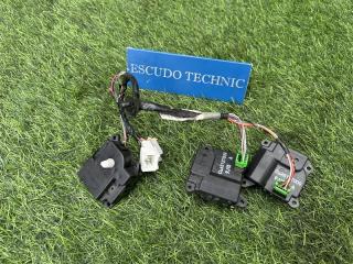 Сервопривод заслонки печки SUZUKI ESCUDO 2006 контрактная Сервопривод заслонки печки SUZUKI ESCUDO 2006