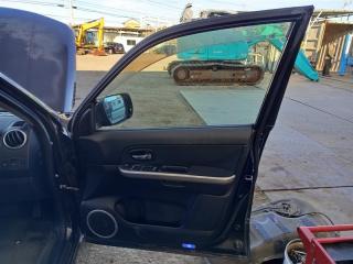 Дверь правая передняя SUZUKI ESCUDO TD54W J20A 68002-65844-000 2 ракурс Дверь правая передняя SUZUKI ESCUDO TD54W J20A 68002-65844-000 2 ракурс