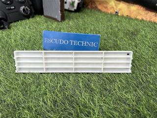 Крышка салонного фильтра SUZUKI ESCUDO 2006