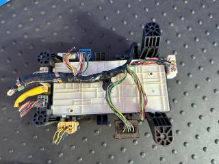 Блок предохранителей SUZUKI ESCUDO TD54W J20A 36744-65J00-000 3 ракурс