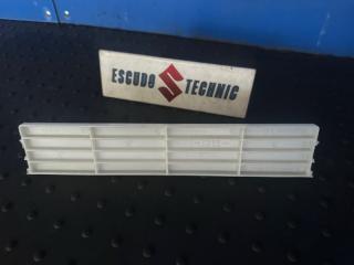 Крышка салонного фильтра SUZUKI ESCUDO 2005