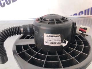 Мотор печки SUZUKI ESCUDO TD94W H27A 74150-76K00-000 3 ракурс