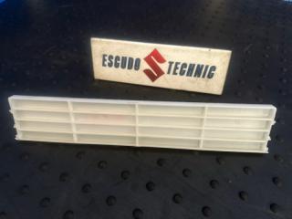 Крышка салонного фильтра SUZUKI ESCUDO 2006