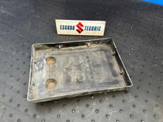 Крепление аккумулятора SUZUKI ESCUDO TD54W J20A 7255065J00 2 ракурс