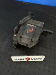 Блок предохранителей под капот SUZUKI ESCUDO TD54W J20A 36710-64JA0-000 2 ракурс