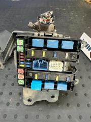 Блок предохранителей под капот SUZUKI ESCUDO TD54W J20A 36710-64JA0-000 3 ракурс