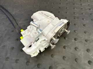 Замок двери левый задний SUZUKI ESCUDO YE21S M16A 8230254P01 4 ракурс