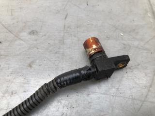 Датчик положения коленвала SUZUKI ESCUDO TD54W J20A 33220-77E00-000 4 ракурс Датчик положения коленвала SUZUKI ESCUDO TD54W J20A 33220-77E00-000 4 ракурс