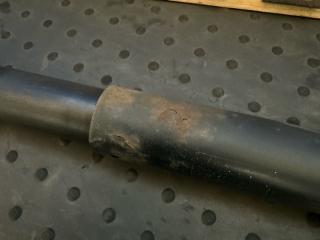 Амортизатор SUZUKI ESCUDO TDA4W J24B 41700-65J01-000 3 ракурс