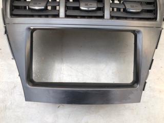 Консоль магнитофона TOYOTA PRIUS ALPHA ZVW41 2ZR-FXE 55405-47091 2 ракурс