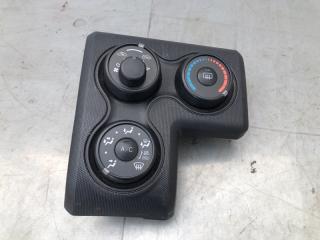 Запчасть блок управления климат-контролем TOYOTA SUCCEED 2019