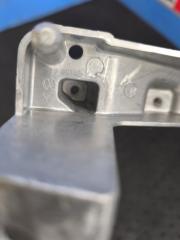 Кронштейн Porsche Cayenne 957 M55.01 7L0863345 4 ракурс