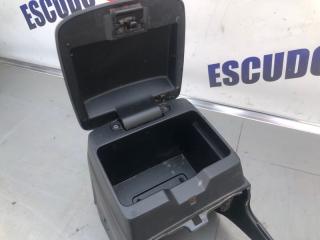 Подлокотник SUZUKI ESCUDO TA74W M16A 75910-64j00 4 ракурс Подлокотник SUZUKI ESCUDO TA74W M16A 75910-64j00 4 ракурс