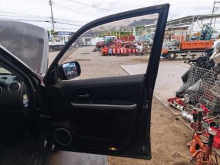 Дверь правая передняя Suzuki Escudo TD54W J20A 68002-65844-000 3 ракурс Дверь правая передняя Suzuki Escudo TD54W J20A 68002-65844-000 3 ракурс
